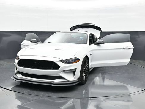 Used 2022 Ford Mustang GT Premium w/ Equipment Group 401A RWD image 43