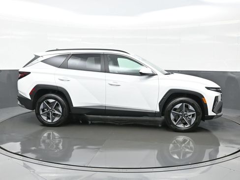 Used 2025 Hyundai Tucson SEL AWD/4WD image 7