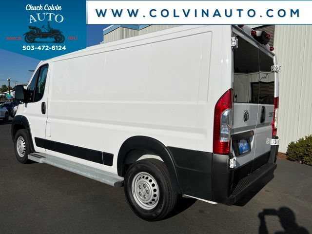 Used 2025 RAM ProMaster 2500 w/ U-Haul Equipment Group FWD image 7