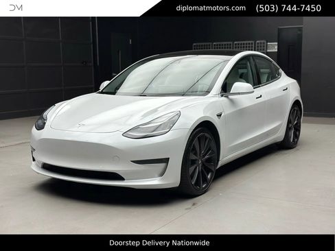 Used 2020 Tesla Model 3 Performance image 5
