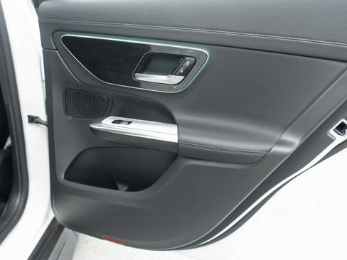 Used 2025 Mercedes-Benz GLC 43 AMG 4MATIC image 35