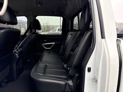 Used 2019 Nissan Titan PRO-4X w/ Pro-4x Convenience Package image 27