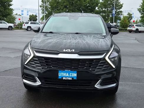 Used 2023 Kia Sportage LX AWD/4WD image 3