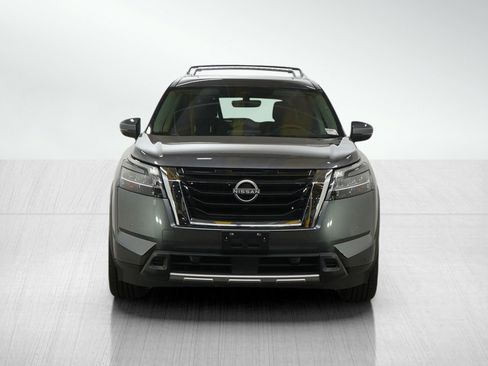 Used 2023 Nissan Pathfinder SL w/ SL Premium Package image 8