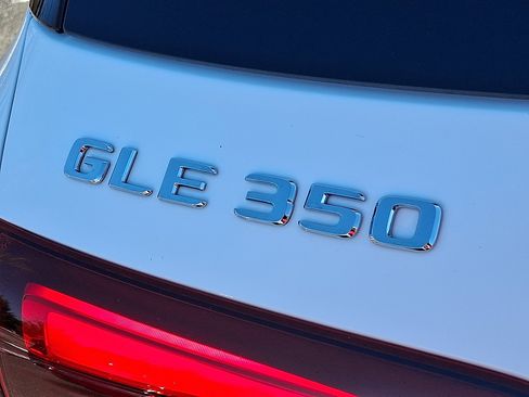 Certified 2026 Mercedes-Benz GLE 350 4MATIC image 32