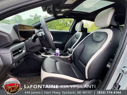 Used 2025 Kia K4 GT-Line w/ GT-Line Premium Package FWD image 9