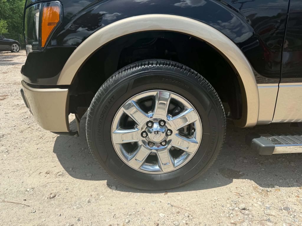 Used 2013 Ford F150 Lariat w/ Lariat Chrome Pkg RWD image 27