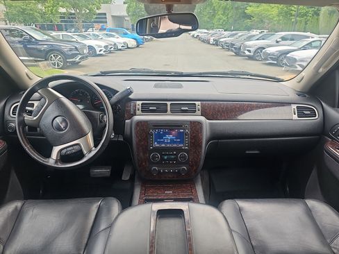 Used 2011 GMC Yukon Denali AWD/4WD image 28