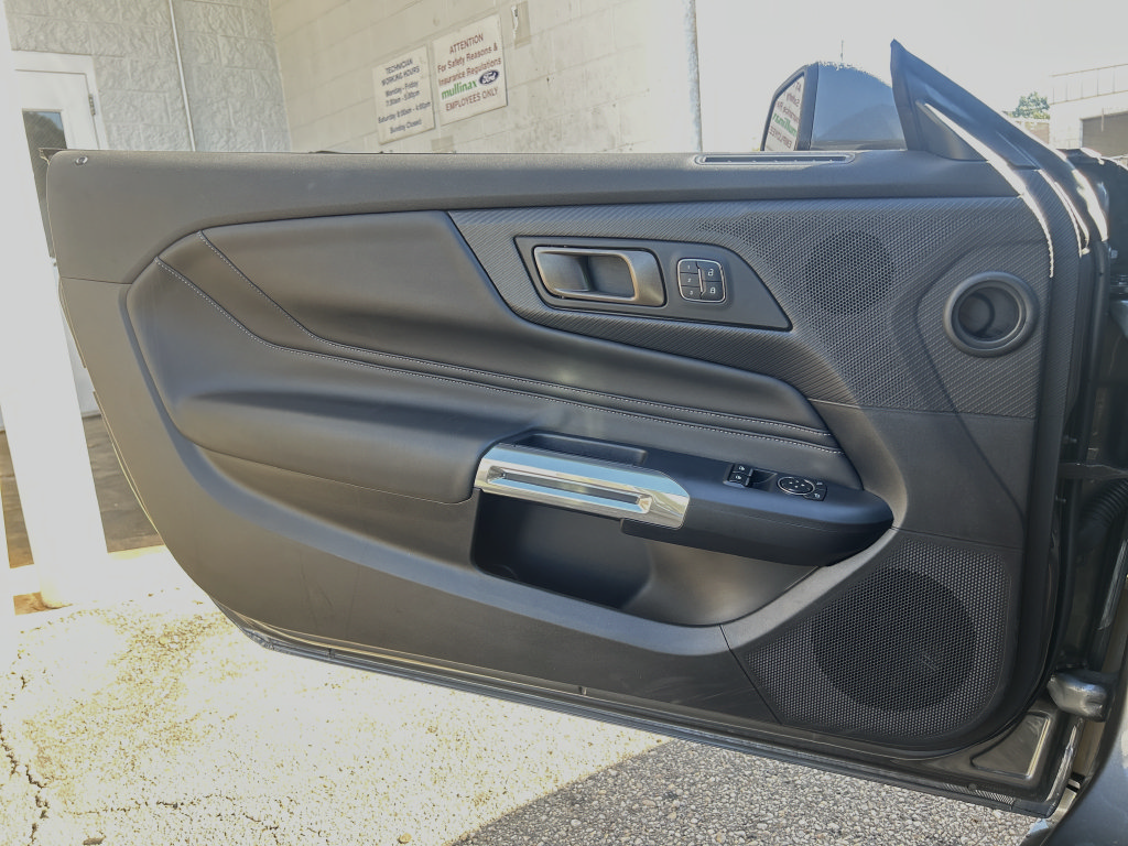 Used 2025 Ford Mustang GT Premium RWD image 7