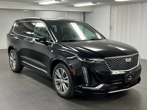 New 2025 Cadillac XT6 Premium Luxury w/ Technology Package image 9