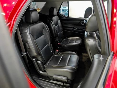 Used 2020 Chevrolet Traverse RS FWD image 46