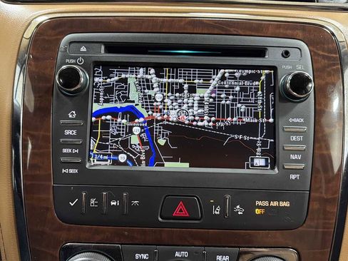 Used 2017 Buick Enclave Premium image 20