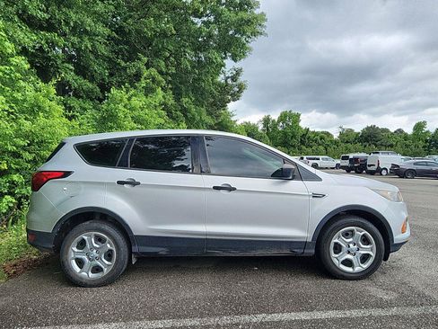 Used 2019 Ford Escape S FWD image 5