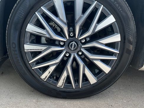 Used 2025 Nissan Altima 2.5 SV FWD image 24