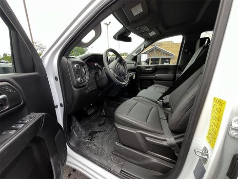New 2025 GMC Sierra 3500 Pro w/ Convenience Package image 8