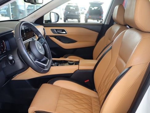 Used 2021 Nissan Rogue Platinum AWD/4WD image 16