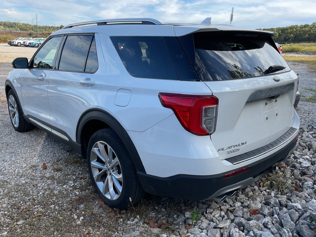 Used 2022 Ford Explorer Platinum w/ Equipment Group 601A AWD/4WD image 4
