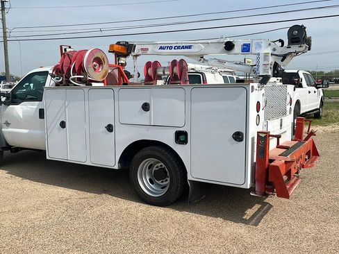 Used 2013 Ford F550 4x4 Regular Cab Super Duty w/ Payload Upgrade Pkg image 2