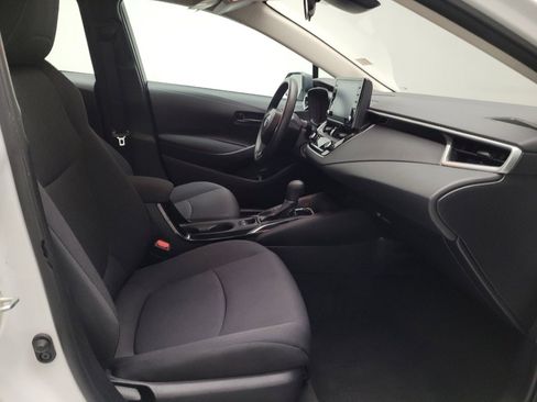 Used 2022 Toyota Corolla LE FWD image 21