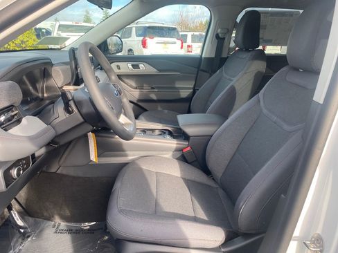 New 2026 Ford Explorer Active image 12