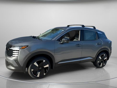 New 2026 Nissan Kicks SR FWD image 2