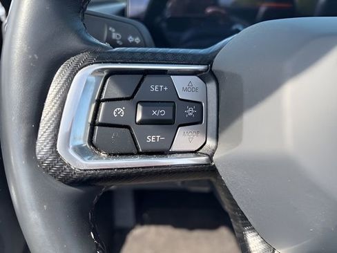Used 2025 Ford Mustang Premium RWD image 25