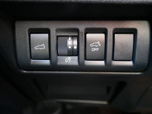Certified 2025 Subaru Outback Wilderness AWD/4WD image 31