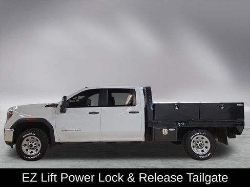 Used 2022 GMC Sierra 2500 Pro w/ Convenience Package image 9