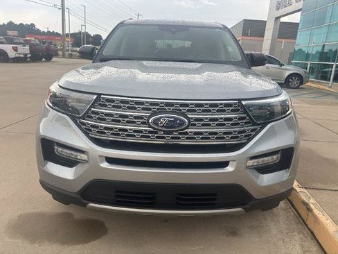 Certified 2024 Ford Explorer Limited w/ Equipment Group 301A AWD/4WD image 2