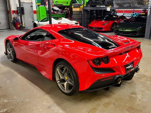 Used 2020 Ferrari F8 Tributo RWD image 11