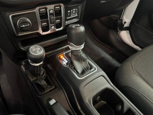 Used 2025 Jeep Wrangler Unlimited Sahara w/ Safety Group image 14