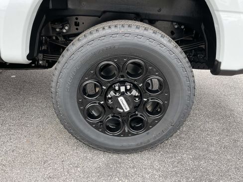 New 2026 Ford F350 Lariat w/ Black Appearance Package image 6