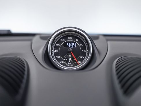 Used 2025 Porsche 718 Cayman GT4 image 22