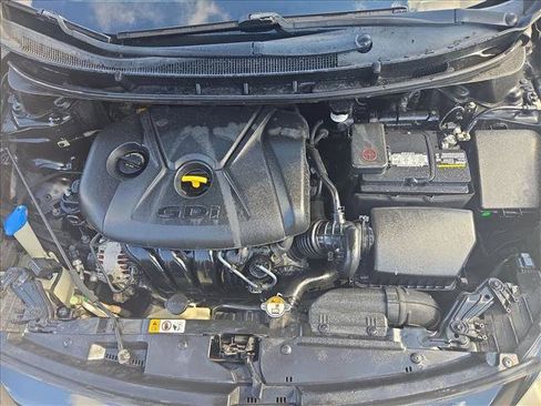 Used 2014 Hyundai Elantra GT FWD image 20
