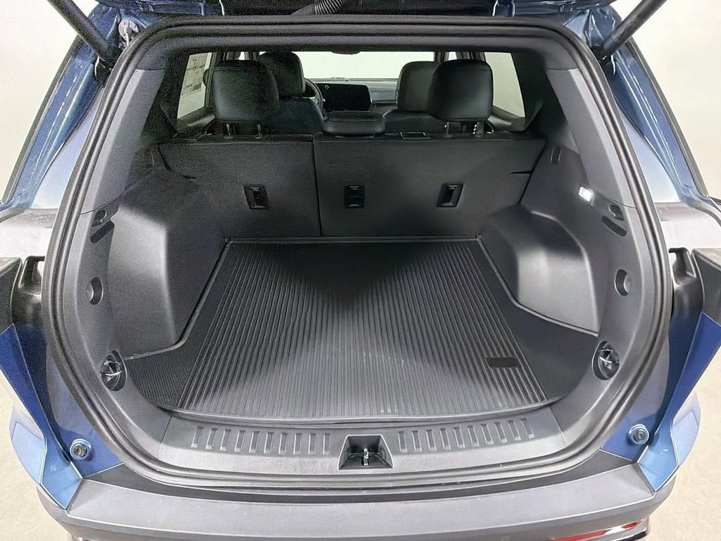 New 2027 Chevrolet Equinox RS w/ Safety and Technology Package AWD/4WD image 21