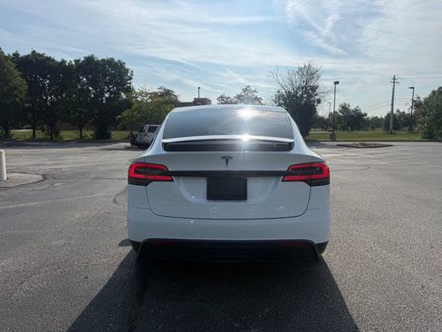 Used 2022 Tesla Model X AWD/4WD image 4