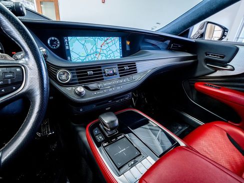 Used 2018 Lexus LS 500 F Sport w/ Accessory Package (Z2) image 46
