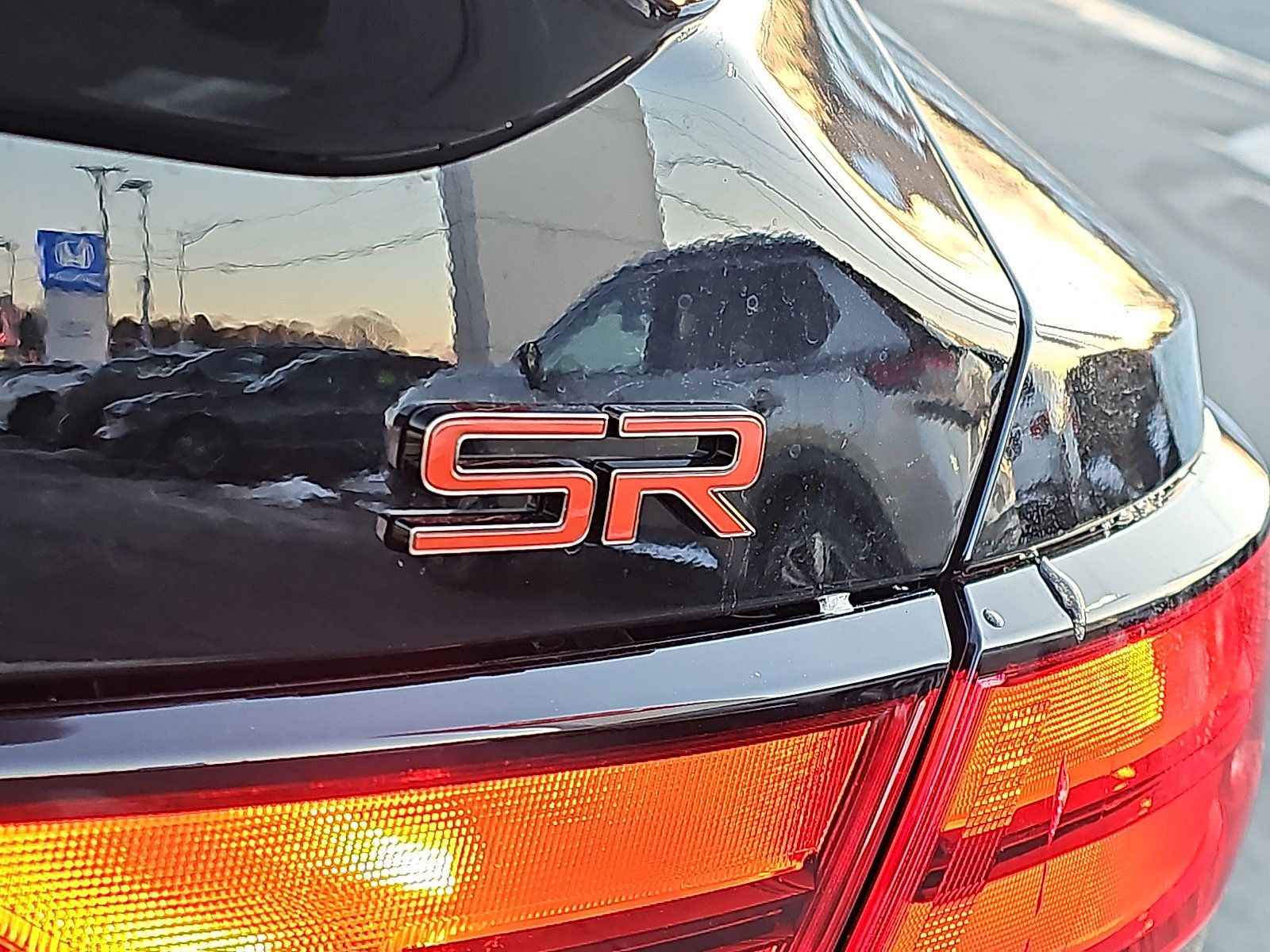 Used 2025 Nissan Sentra SR w/ SR Premium Package FWD image 33