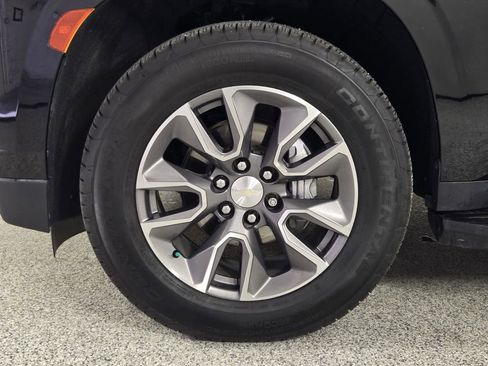 Used 2022 Chevrolet Tahoe LT w/ Luxury Package RWD image 13