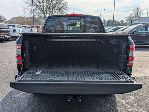 Used 2024 Nissan Frontier SL w/ Technology Package image 14