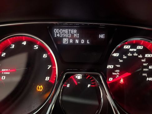 Used 2015 GMC Acadia Denali AWD/4WD image 9