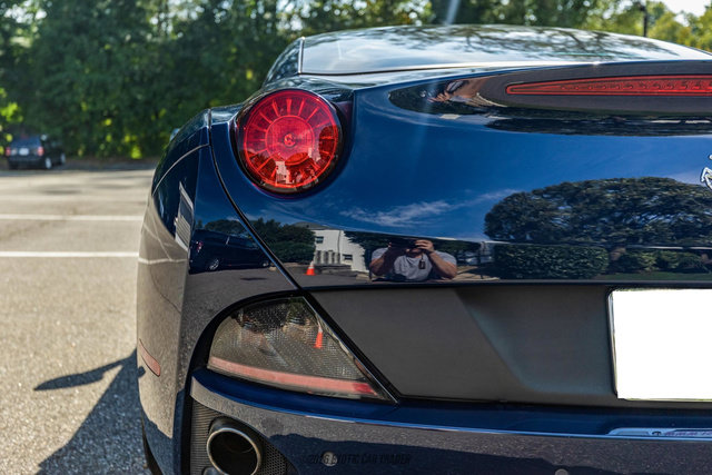 Used 2012 Ferrari California RWD image 78