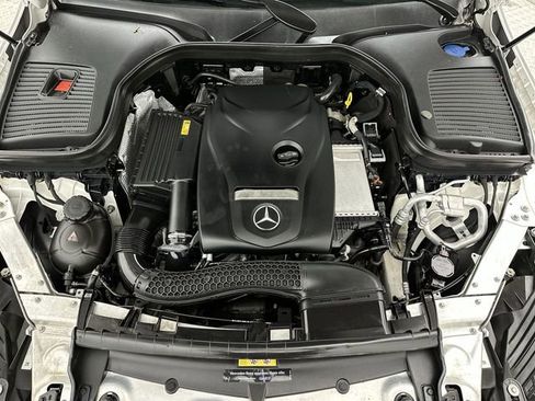 Used 2019 Mercedes-Benz GLC 300 4MATIC image 23