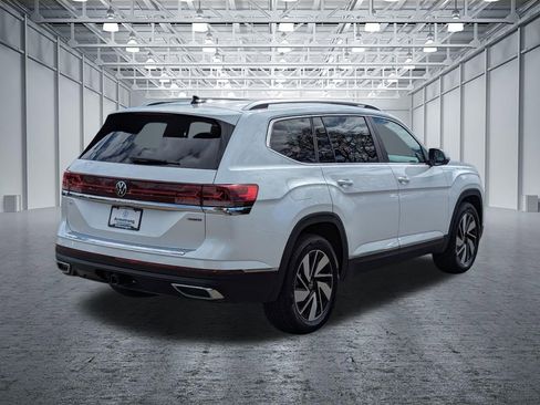 Used 2025 Volkswagen Atlas SEL AWD/4WD image 5