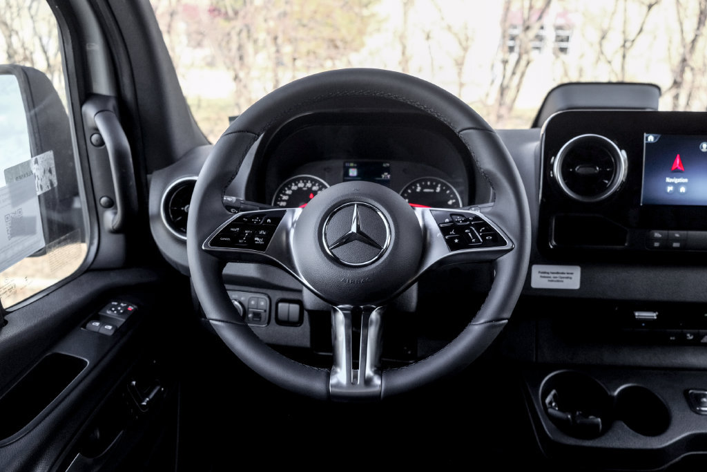 Used 2026 Mercedes-Benz Sprinter 2500 image 18