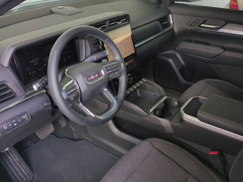 Used 2026 GMC Terrain Elevation w/ Technology Package II AWD/4WD image 9