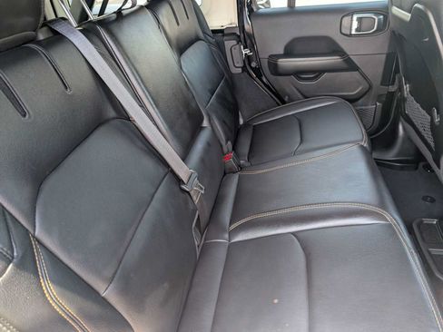 Used 2024 Jeep Wrangler Unlimited Sahara w/ Safety Group AWD/4WD image 27