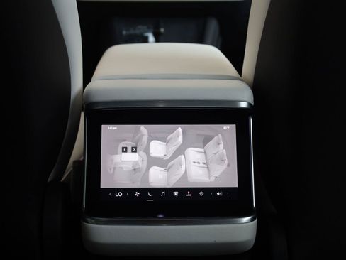Used 2023 Tesla Model X AWD/4WD image 32