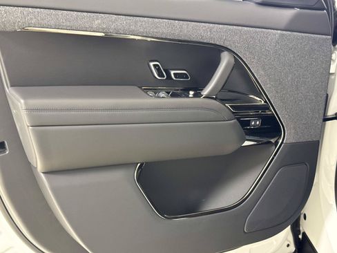New 2026 Land Rover Range Rover Sport Dynamic SE AWD/4WD image 19