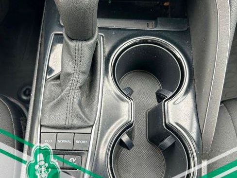 Certified 2020 Toyota Camry LE FWD image 16